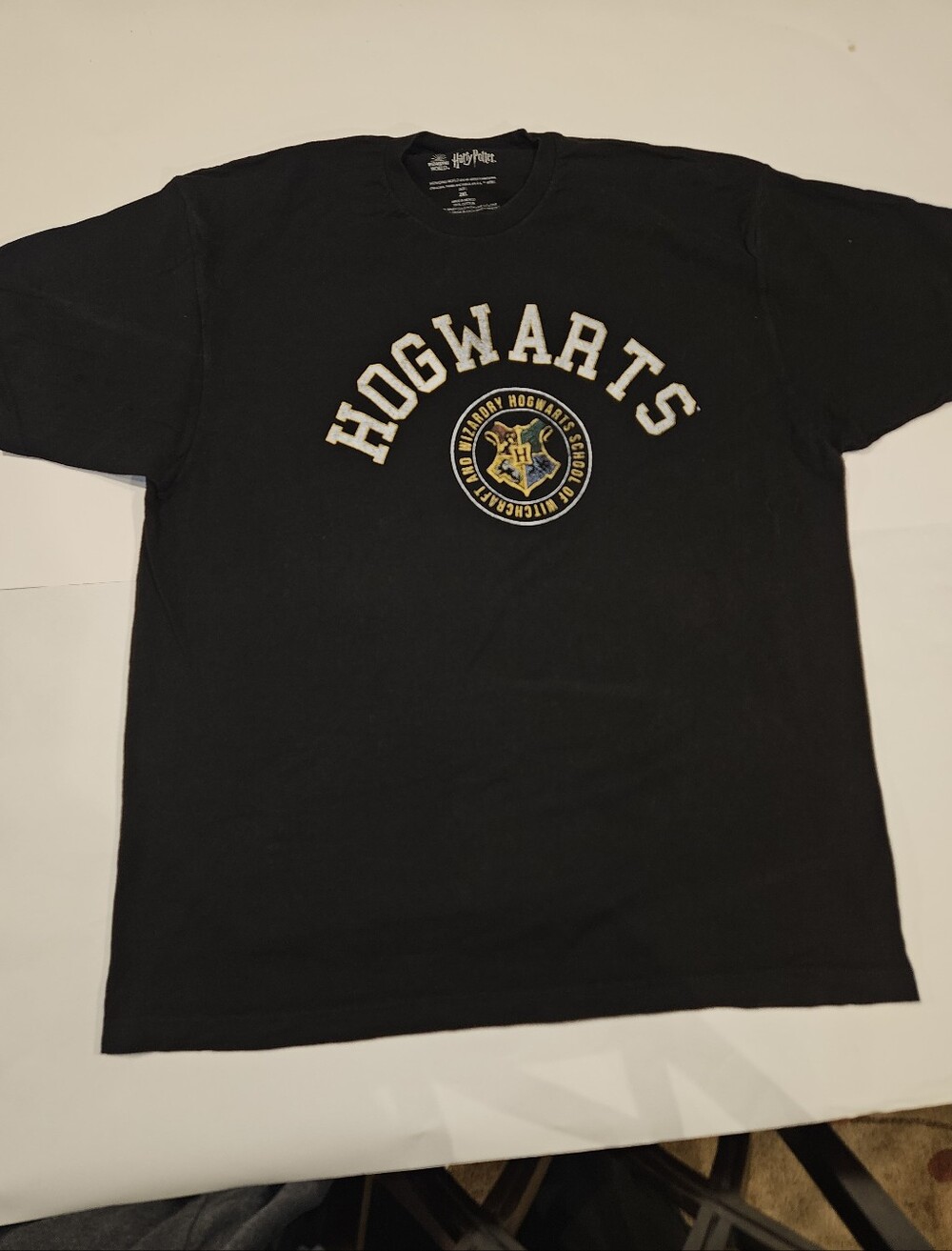 Hogwarts Crest Black Graphic Tee 2X
